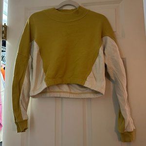 FREE PEOPLE MOVEMENT CROPPED KEYHOLE BACK SWEATSHIRT SZ XS